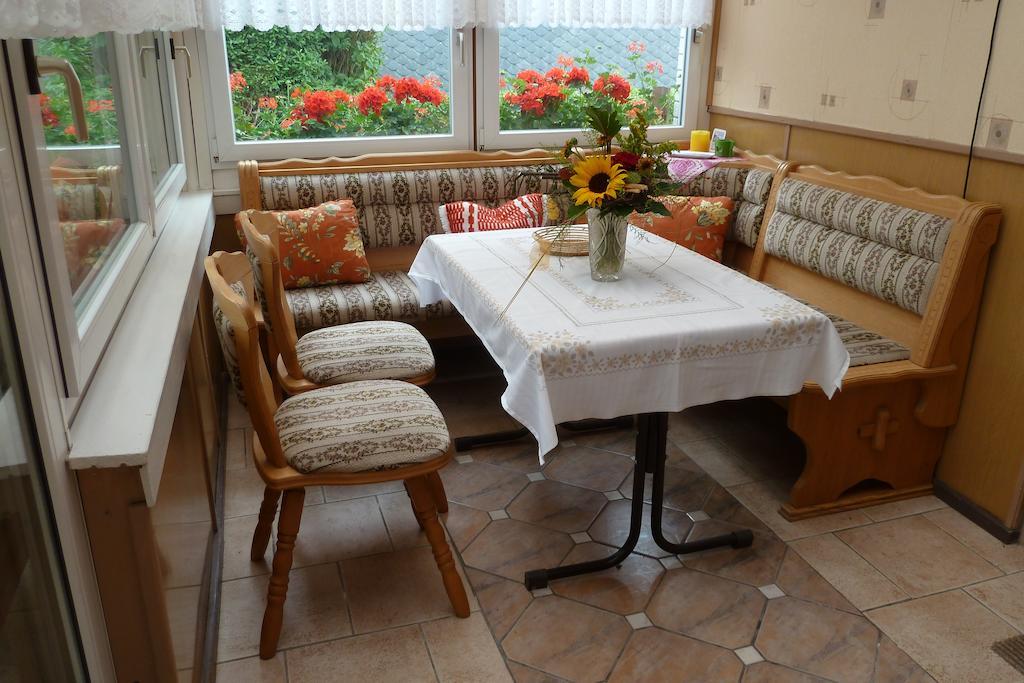 Ferienwohnung Bradsch الميناو الغرفة الصورة